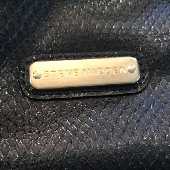 Steve Madden Croc Embossed Clutch - Picture 5 of 9